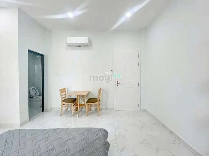 Căn Hộ Studio Balcony Cao Cấp Gần Ngã 6 Cộng Hòa