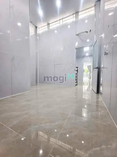 Cho Thuê Nhà 1 Lầu Mặt Tiền Hẻm Nhựa 8M Huỳnh Tấn Phát, Quận 7