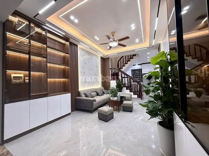Nhà Đẹp Gần Đường Ô Tô Kim Ngưu, Hbt, 39M, 4 Tầng, Mt 4M, Giá 9.6 Tỷ