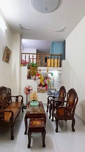 Cần Bán Nhà Phố - Đabg Cho Thue 18 Tr - Tô Ngọc Vân, 3 Tầng Btct
