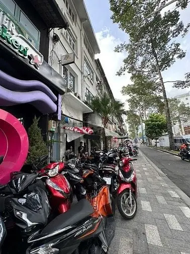 Cho Thuê Dãy Nhà Chung Cư 62 Trần Hưng Đạo, Quận 1