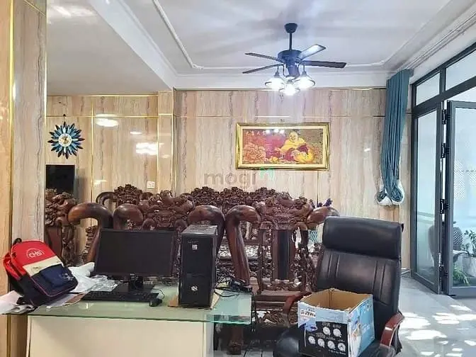 Xuất Cảnh Bán Gấp Biệt Thự 3 Lầu St Đường Số Phạm Hữu Lầu, Quận 7