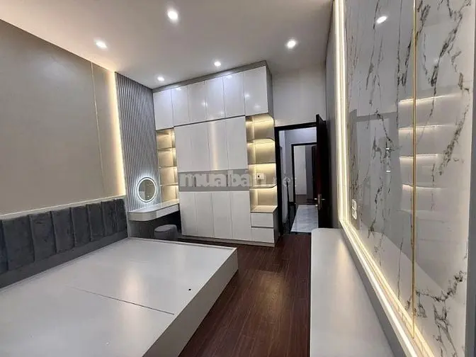 Nhà Đẹp Gần Đường Ô Tô Kim Ngưu, Hbt, 39M, 4 Tầng, Mt 4M, Giá 9.6 Tỷ