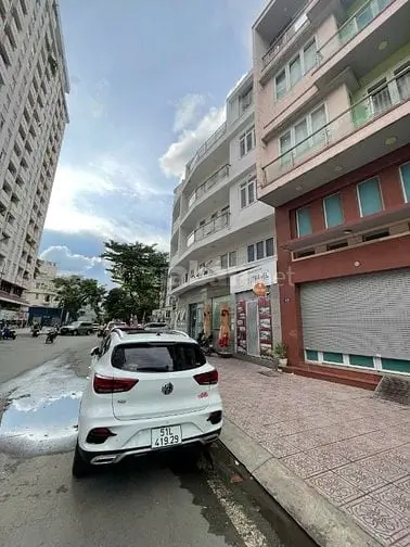 Cho Thuê Nguyên Căn Mặt Tiền 2C Nguyễn Ngọc Phương. Dt: 6 X14M, 5 Tầng
