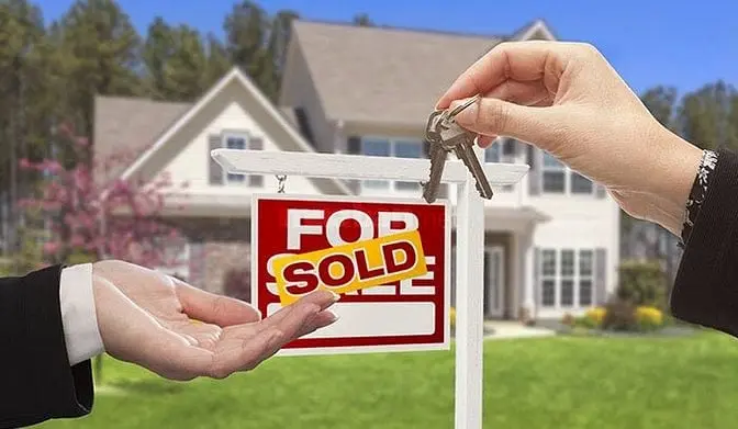 Bán Hoặc Cho Thuê Căn Nhà 7 Tầng Ngõ 245 Đường Lạc Long Quân