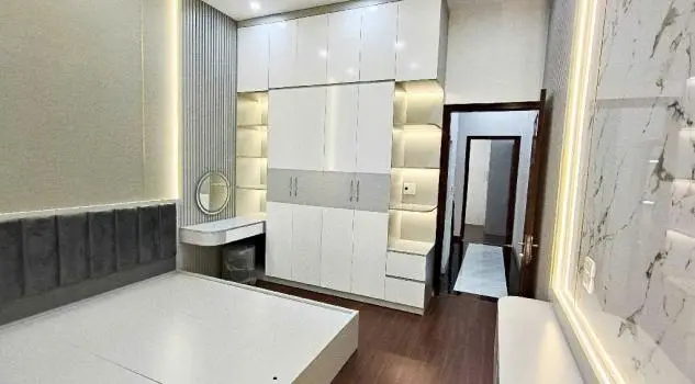 Bán Nhà Kim Ngưu. Nhà Đẹp Ở Ngay, Gần Ôtô -Tặng Full Nội Thất-Khách Chỉ Việc Xách Vali Về Ở.