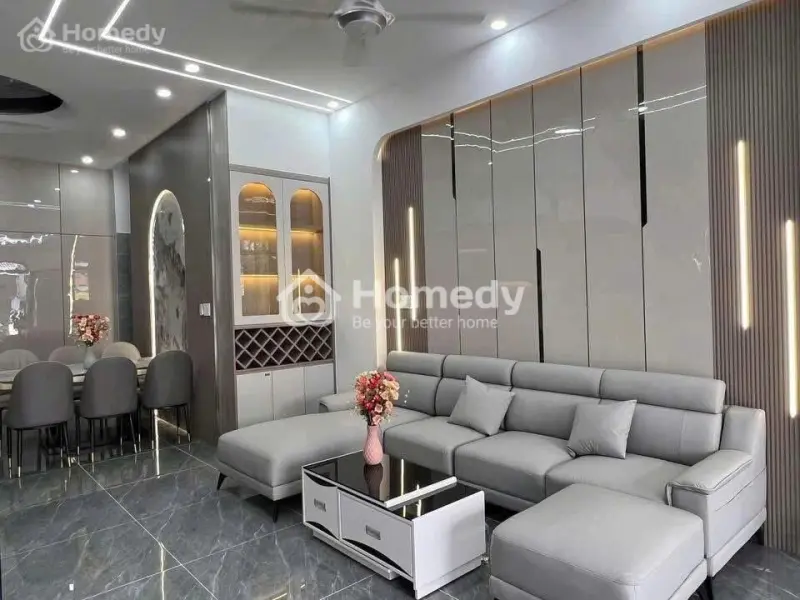 Chính Chủ Cần Bán Gấp Nhà 3 Tầng Mặt Tiền P4, Tp. Tân An – Sổ Hồng Riêng – Giá Ngộp Chỉ 2.1 Tỷ!