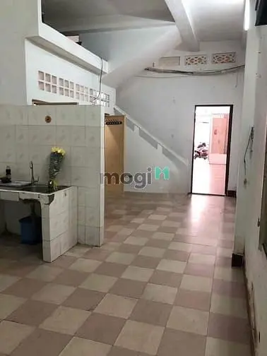 Nhà Trống, (4X19M), Hxt 528/8B Điện Biên Phủ Q10