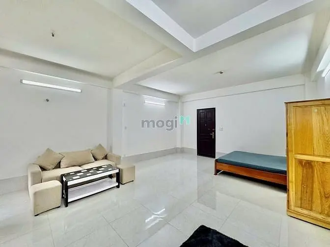 Căn Hộ 40M2, Bancol Thoáng, Nội Thất Đầy Đủ Gần Etown Cộng Hoà T.bình