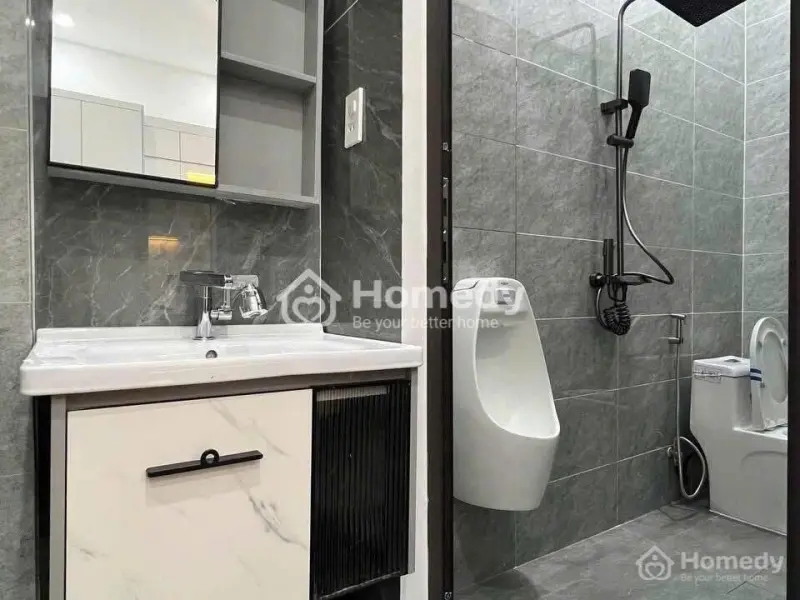 Chính Chủ Cần Bán Gấp Nhà 3 Tầng Mặt Tiền P4, Tp. Tân An – Sổ Hồng Riêng – Giá Ngộp Chỉ 2.1 Tỷ!