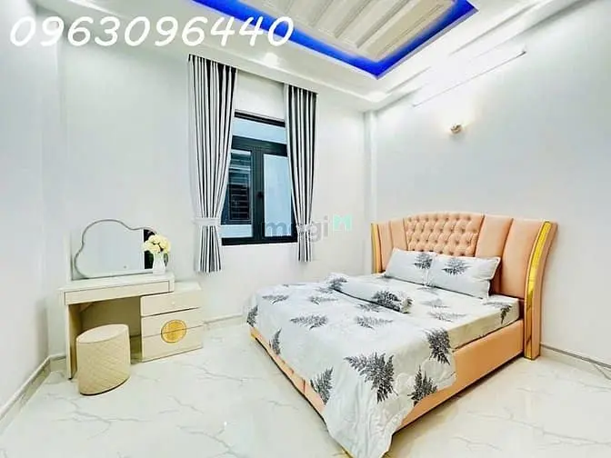 Nhà Phố Đẹp Hẻm Xe Hơi, Khu Dân Cư Đồng Bộ – Gần Quận 7, Đường Huỳnh