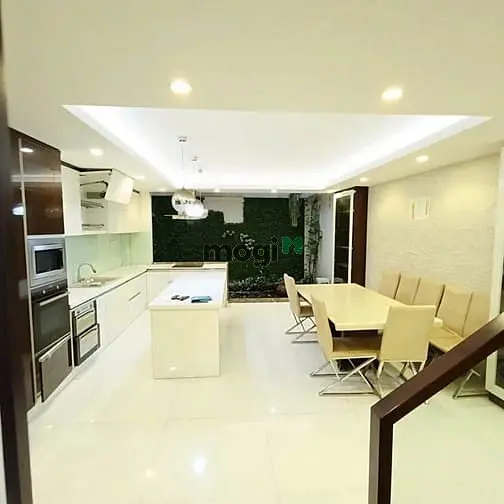 Nhà Hot Tân Bình !! Cho Thuê Nhà Nguyên Căn 33C Hoàng Việt, P.4, Q. Tb