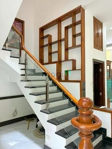 Nhà Khu Vip Cityland 5X20M Trệt.3L,5P,6Wc.35Tr.tốt Vpcty,Spa