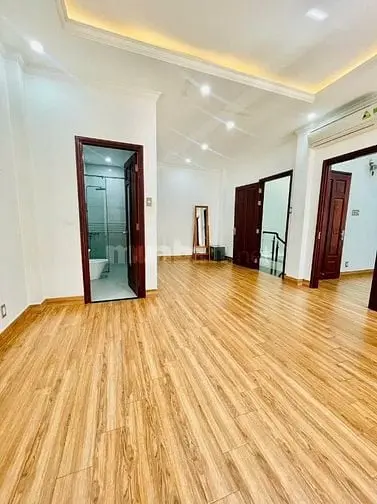 Cho Thuê Nhà Ngang 10M- Giá Chỉ 32 Triệu