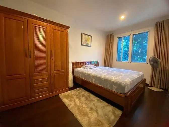 Bán Nhà Phân Lô Trần Quốc Hoàn, Oto, Vỉa Hè, Dt 61M2, Giá 19,2 Tỷ