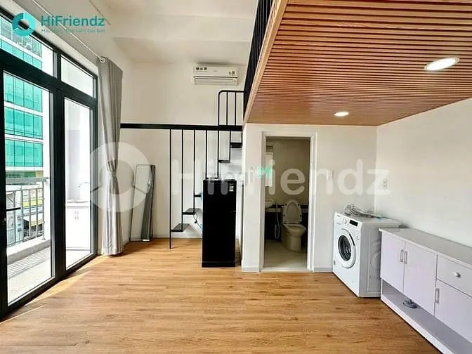 Duplex Full Nội Thất Ban Công Ngay Chợ Bà Chiễu - Ngã Tư Hàng Xanh