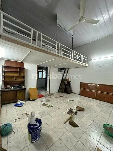 Cho Thuê Nhà Riêng 35M² – Gác Mái – Gần Hồ Tây – Gần Các Trường Đh
