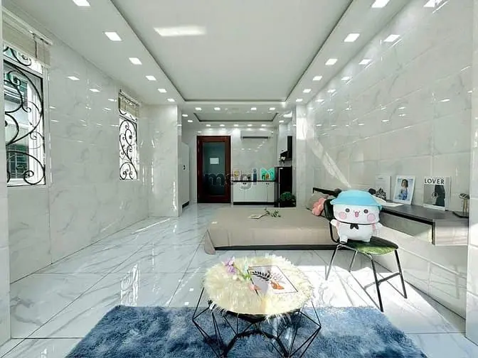 Cho Thuê Phòng Cửa Sổ Trời Lớn, Xa Bếp - Đặng Thuỳ Trâm Gần Văn Lang