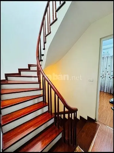 Bán Nhà Hoàng Quốc Việt, Nhà Đẹp,2 Mặt Ngõ Ô Tô.s= 37,5M2. Giá:14,5 Tỷ