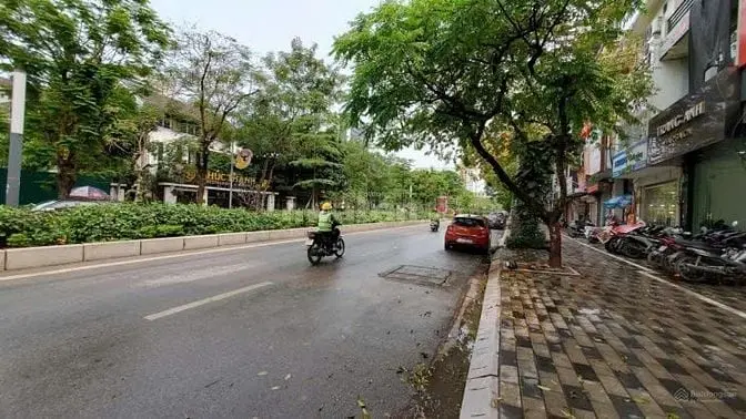 Bán Đất Thổ Cư 482.5M2 Mặt Đường Lạc Long Quân, Sổ Đỏ Đủ 2Mt Sát Lotte
