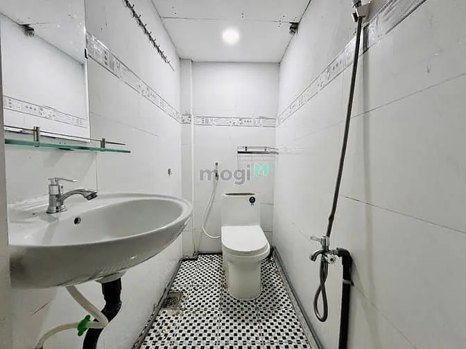 Căn Hộ Mini Có Gác Ngay Dương Quảng Hàm- Cách Văn Lang, Iuh Chỉ 5’