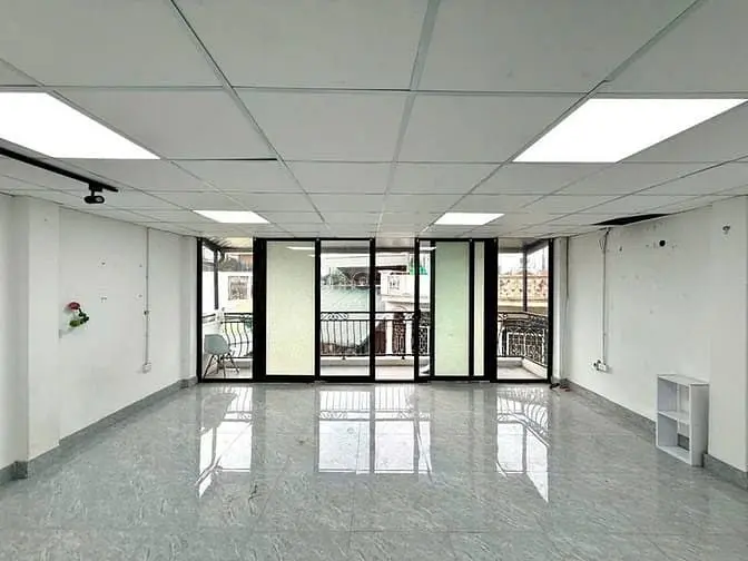 Bán Nhà Phố Hoàng Sâm, Dt 82M2, 6T Thang Máy, Ngõ Oto 21 Tỷ