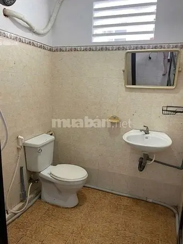Cc Nguyễn Thị Tần P2Q8 62M 2Pn 2 Ban Công Có Sẵn Nt Cạnh Chợ Rạch Ông