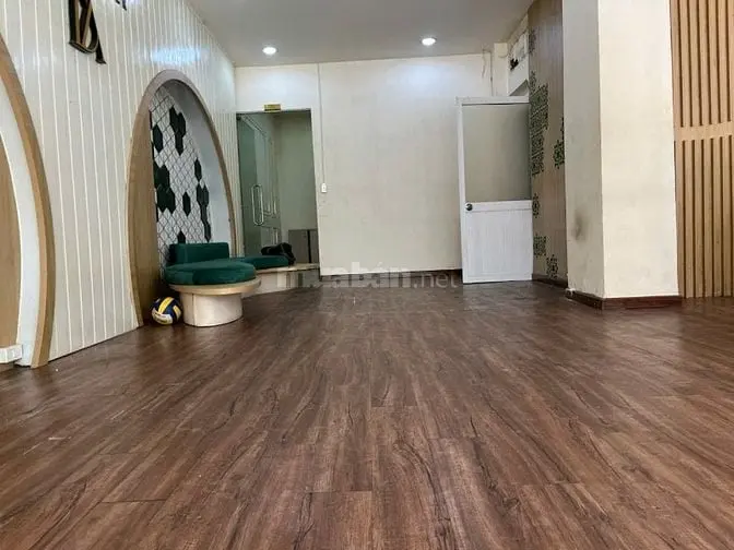 Chính Chủ Cho Thuê Mtkd 37 Hồ Bá Kiện, Quận 10, Dt: 8X16, Dtsd 500M2.
