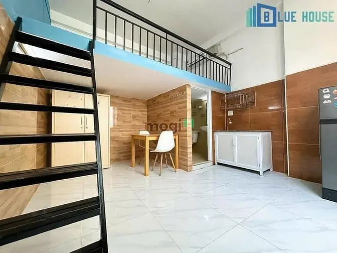 Căn Hộ Có Gác Cửa Sổ Trời Siêu Thoáng Ngay Mặt Tiền Phạm Văn Đồng