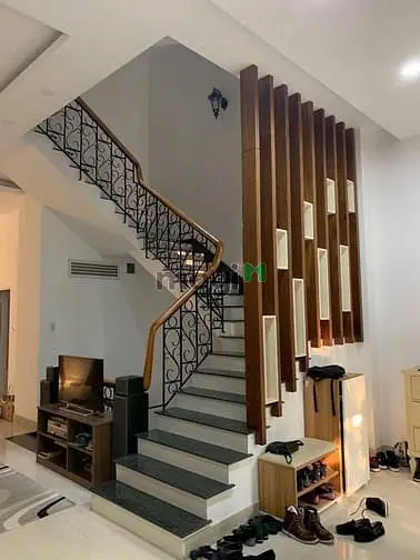 Bán Biệt Thự Nhánh Trần Não- View Sông Sài Gòn -134.5M2- 34 Tỷ