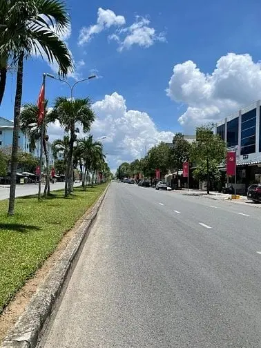 Cần Bán Đất Dt:5X18 Mặt Tiền Trương Gia Mô Vị Trí Thương Mại Hiếm Có.