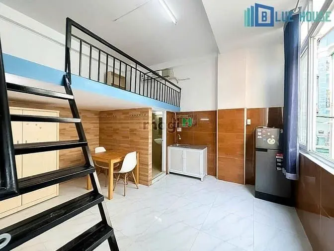 Căn Hộ Có Gác Cửa Sổ Trời Siêu Thoáng Ngay Mặt Tiền Phạm Văn Đồng