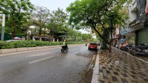 Bán Nhà Thổ Cư Mặt Đường Lạc Long Quân, Sổ Đỏ Đủ, 2 Mặt Tiền, Sát Lotte Diện Tích 482.5M2