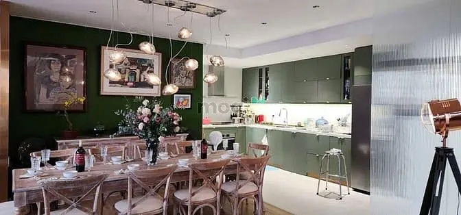 Cho Thuê Penthouse Sky Garden 2 .Pmh Q7.Dt 325M2,4Pn-4Wc .Giá 65Tr/Th.