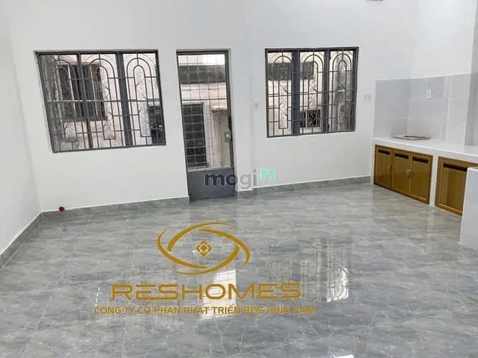 Cho Thuê Nhà Mới Sơn Sửa Đẹp 1T2L Mặt Tiền Đường Nguyễn Ái Quốc