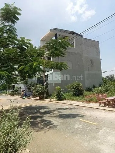 Về Quê Bán Nhà Chính Chủ 1 Trệt 2 Lầu,P.long Phước Q9, Giá Chỉ 3.2 Tỉ