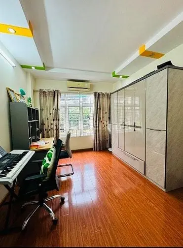 Bán Nhà Hoàng Quốc Việt, Nhà Đẹp,2 Mặt Ngõ Ô Tô.s= 37,5M2. Giá:14,5 Tỷ