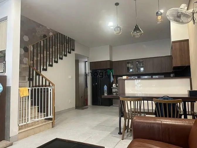 Cho Thuê Nhà Full Nội Thất- Hẻm Xe Hơi- Gần Nt Hoàng Diệu 2, Giá 18Tr