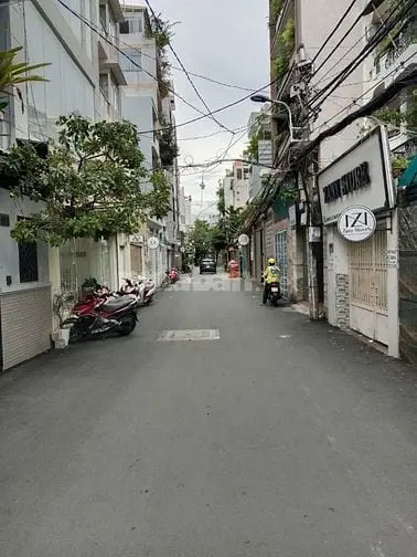 Nhà Hxt Ngô Quyền, P5, Q10. Dt 5X15M, 5 Tầng - 11.5 Tỷ