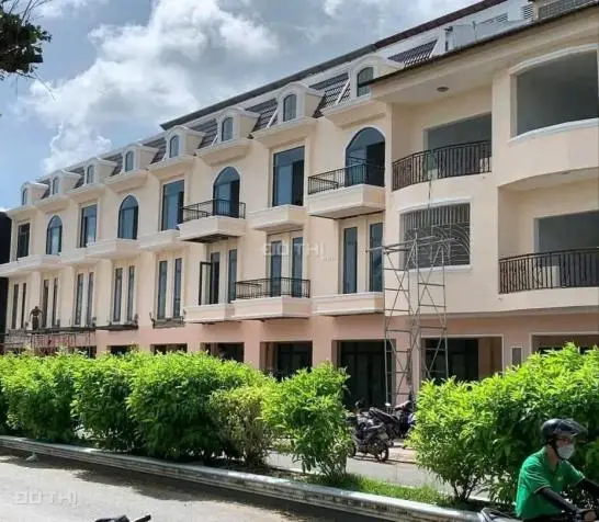 Shophouse 1 Trệt 2.5 Lầu – Mặt Tiền Đắc Địa Đông Cần Thơ – Kinh Doanh & Cho Thuê Sinh Lời Cao