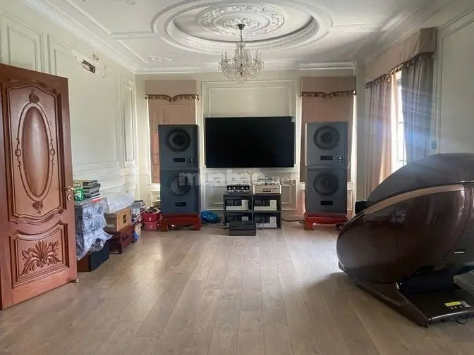Nhà Tốt! Bán Nhà Đường Cống Quỳnh Ngay Giữa Trung Tâm Quận 1 (13X26M)