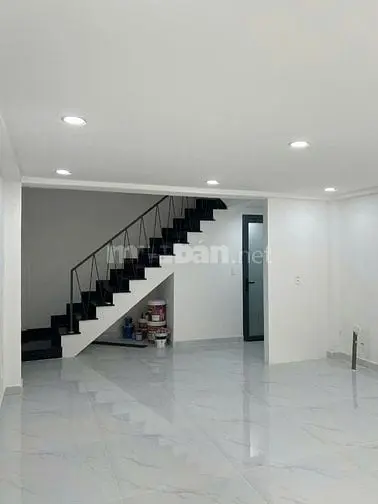 Chủ Cần Cho Thuê Căn Nhà Mới Đường Lý Chính Thắng P8 Q3