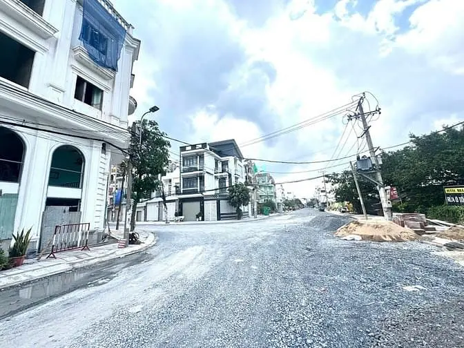 Nhà Mặt Phố Căn Góc Huỳnh Thị Đồng , Nhà Bè - 56M2, 4 Tầng, 4 Phòng