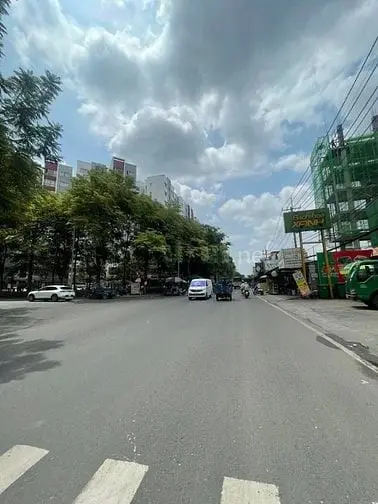 Cho Thuê Đất Mặt Tiền Hương Lộ 3 - 250 M - Đối Diện Celadon City