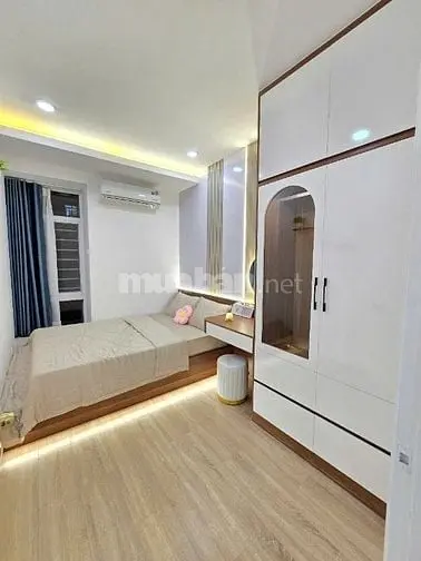 Bán Gấp Căn Hộ Sky Garden 3 , Phú Mỹ Hưng , Quận 7, Tphcm