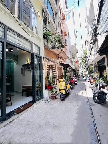 Bán Nhà 16/ Nguyễn Thiện Thuật, P2, Quận 3 Hẻm 4M Thông Bàn Cờ