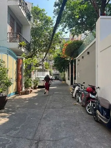Biệt Thự Đẹp Mà Rẻ Chỉ Có Mỗi Căn Này, 8X20 3 Tầng Thang Máy Chỉ 33 Tỉ