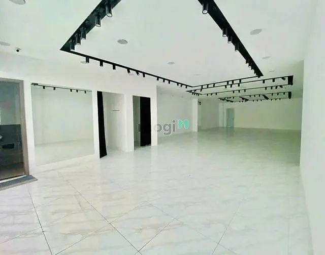 Siêu Phẩm Mt Trống Suốt Tiện Showroom-3E Lam Sơn, P 5, Phú Nhuận.