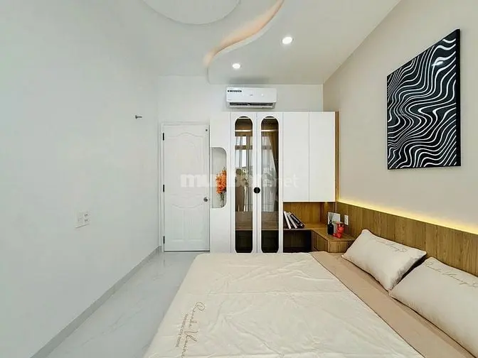 Chính Chủ Bán Nhà Gò Vấp Đúc 3Lầu Nhà Mới Đẹp 4Pn Hẻm Xe Hơi Giá Mềm