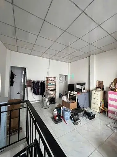 Bán Nhà 2 Tấm Đường Bờ Sông Gần Chợ Bà Hom